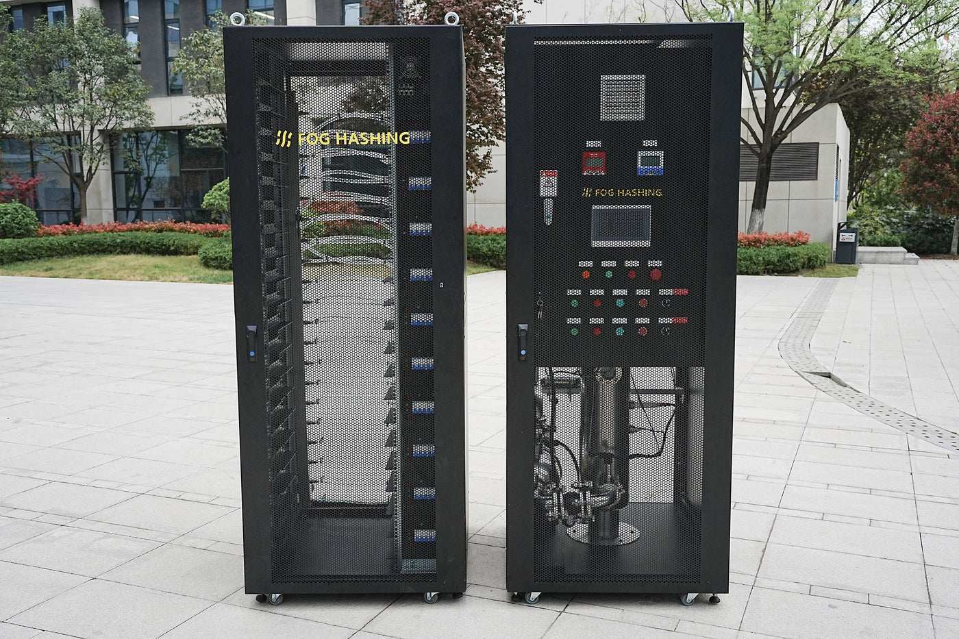 FOGHASHING Hydro Cooling Suite H200-2U/3U modular water-cooled crypto mining system with rack, CDU, dry cooler for up to 20 hydro miners and 200 kW capacity